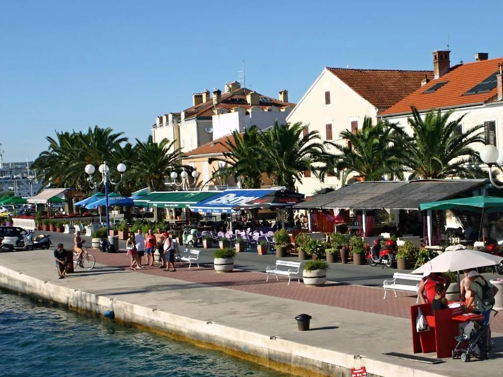 Apartman Silva Biograd Na Moru 0*,
